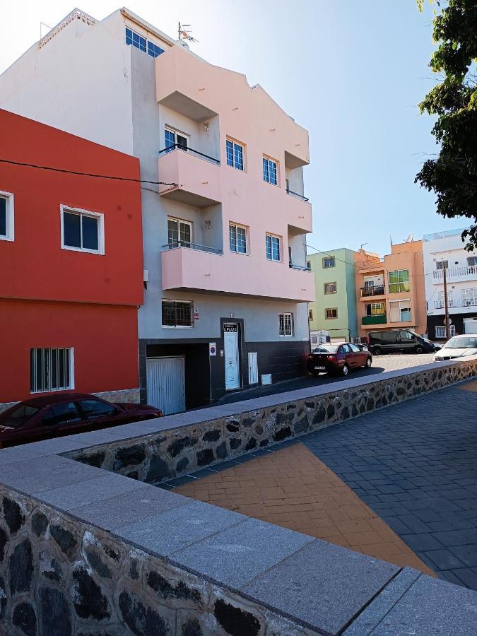 Apartamento Soleado Los Abrigos Bagian luar foto